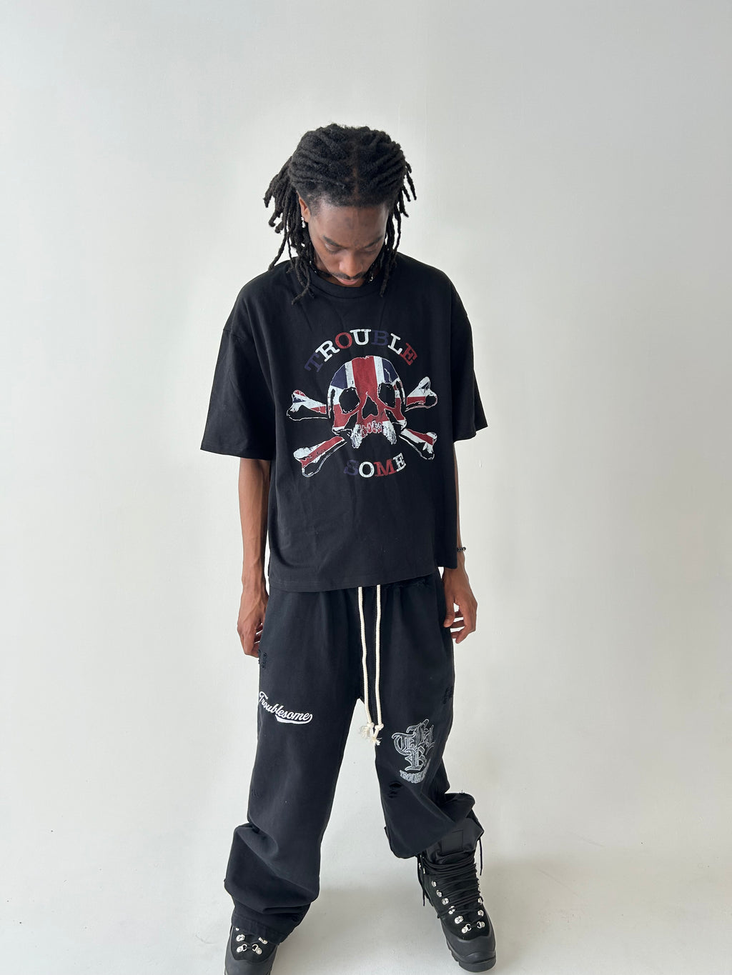 TROUBLESOME SKULL TEE